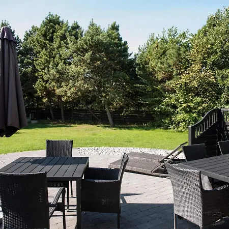 6 Person In Feriehus Blåvand