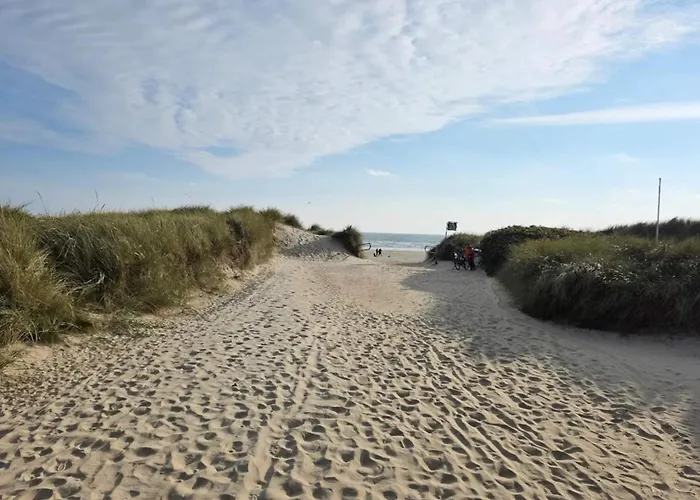 6 Person In * Blåvand